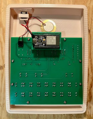 Internals of the reproduction Commodore ChessMate (Credit: Michael Gardi)